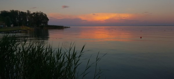 Balaton, napnyugta, víz